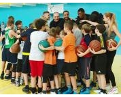 Баскетболісти  Запоріжжя  зустрілися з уболівальниками. Сюжет TV5